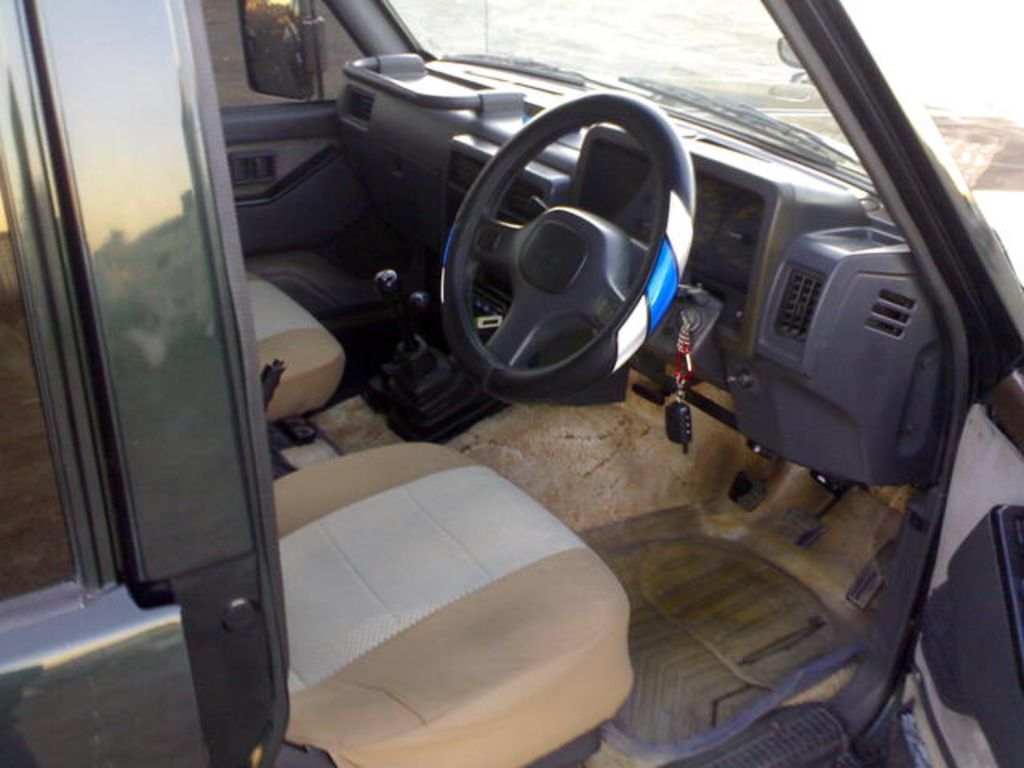 1993 Nissan Safari