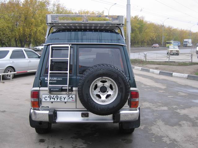 1993 Nissan Safari Pictures