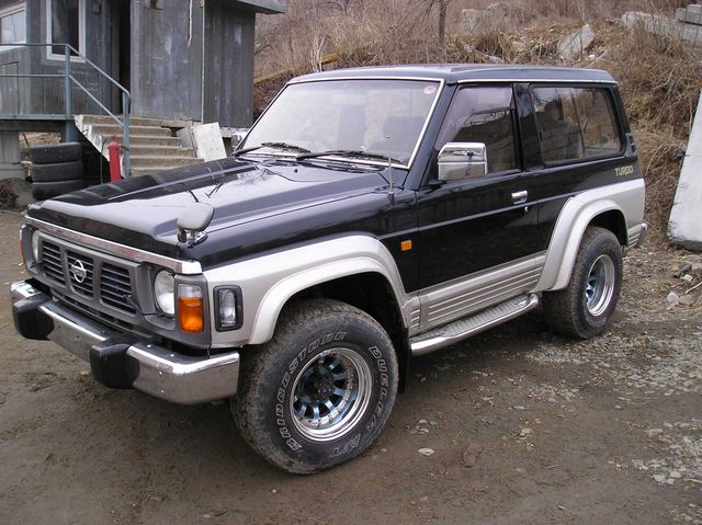 1994 Nissan Safari