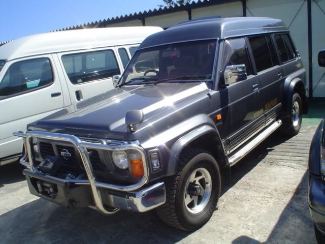 1995 Nissan Safari