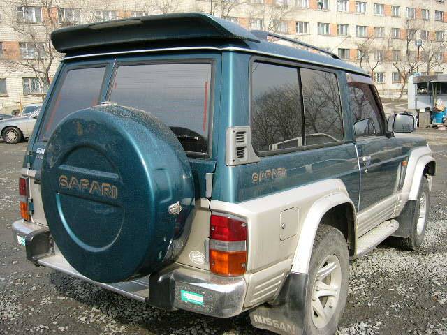1995 Nissan Safari