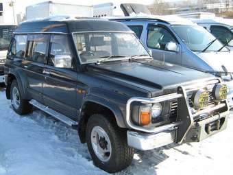 Nissan Safari