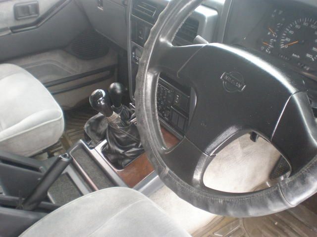 1995 Nissan Safari