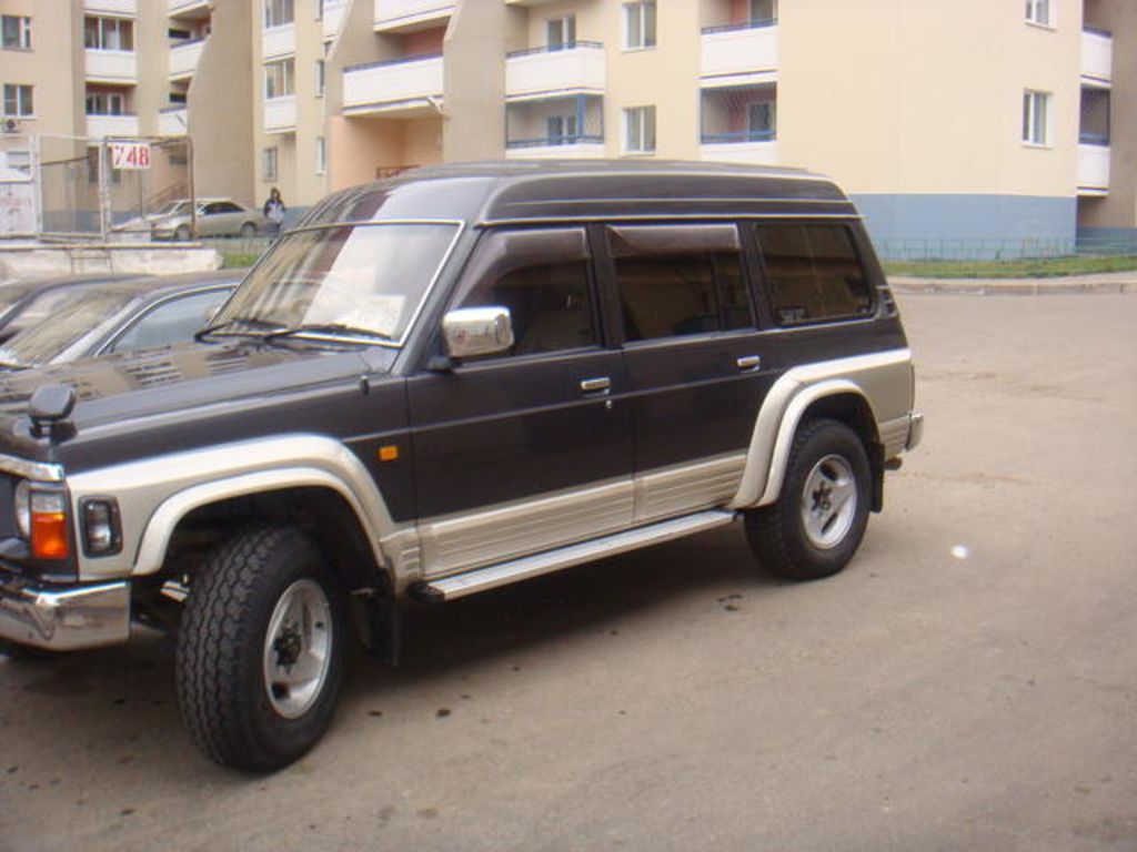 1995 Nissan Safari