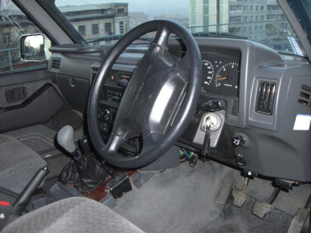 1995 Nissan Safari