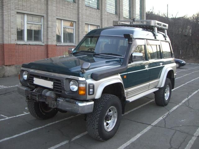 1995 Nissan Safari