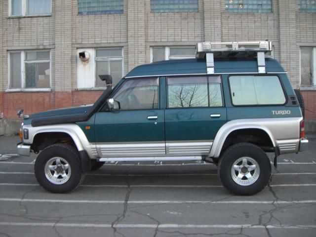 1995 Nissan Safari