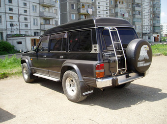 1995 Nissan Safari Pictures