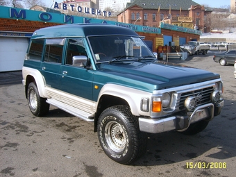 1996 Nissan Safari