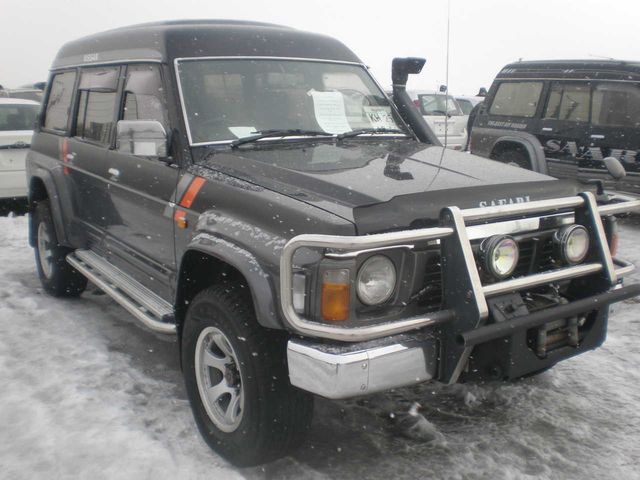 1996 Nissan Safari