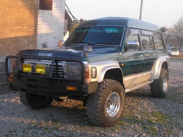 1996 Nissan Safari