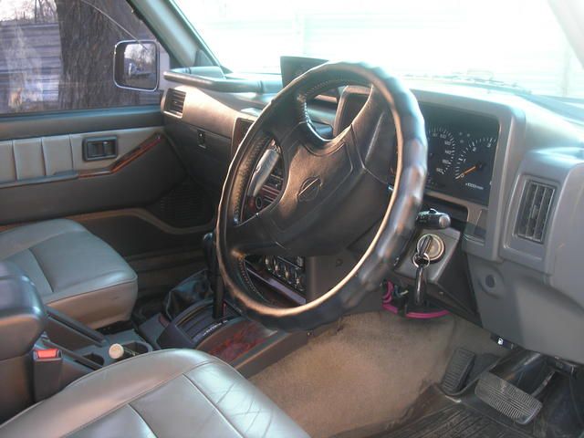 1996 Nissan Safari