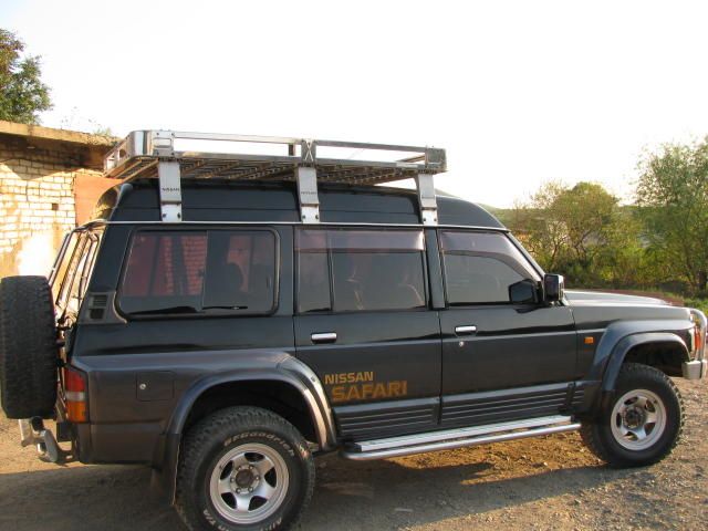 1996 Nissan Safari