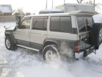 1996 Nissan Safari Photos