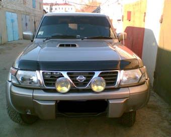 Nissan Safari