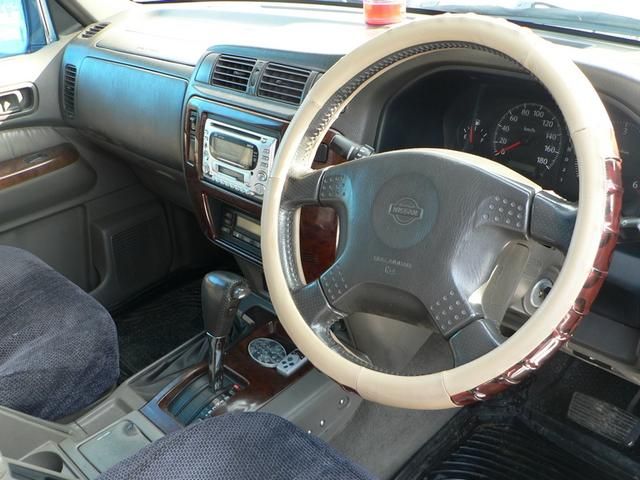 1997 Nissan Safari
