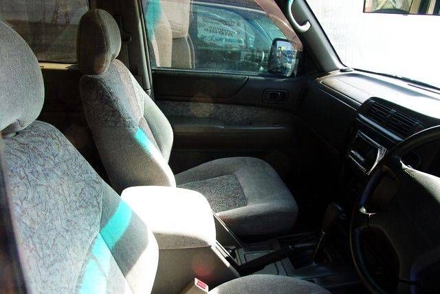 1997 Nissan Safari