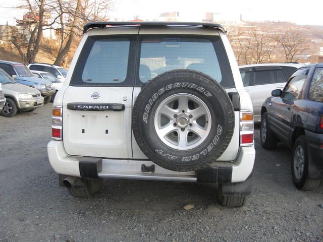 1997 Nissan Safari