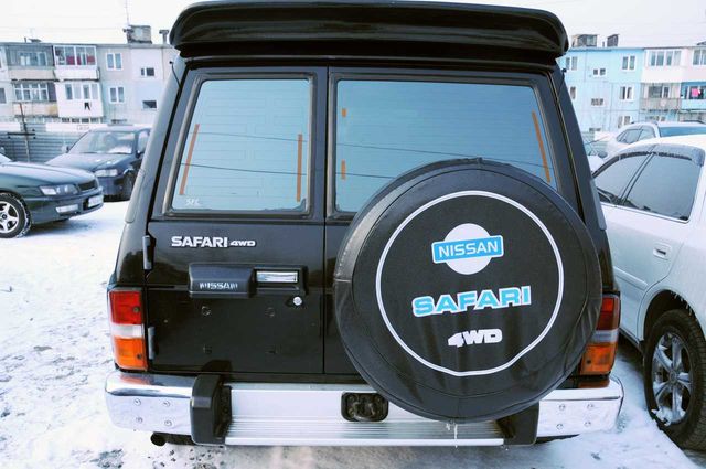 1997 Nissan Safari