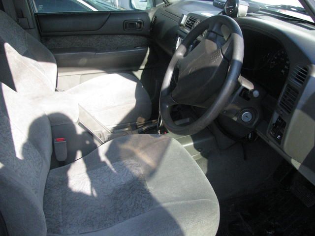 1997 Nissan Safari