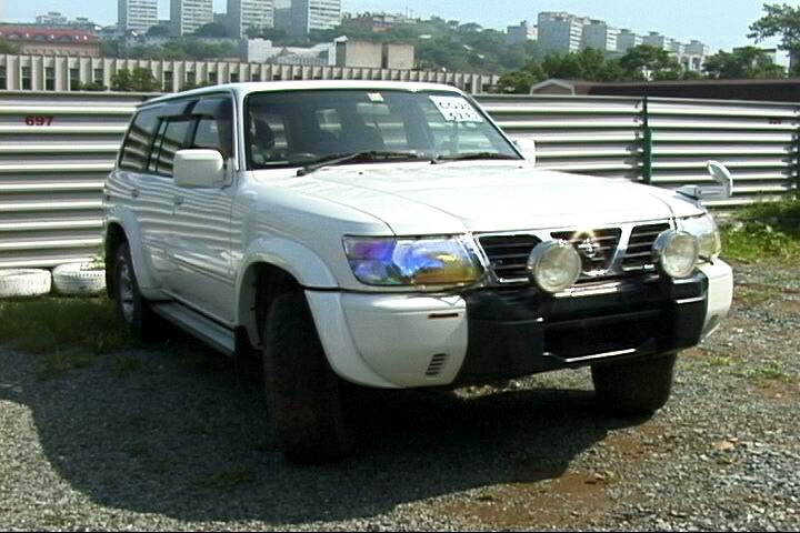 1998 Nissan Safari