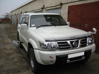 1998 Nissan Safari