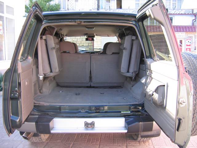 1998 Nissan Safari