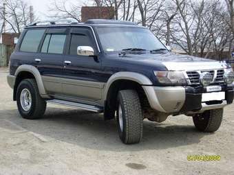 1998 Nissan Safari