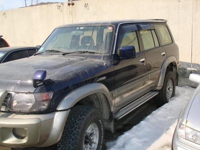 1998 Nissan Safari