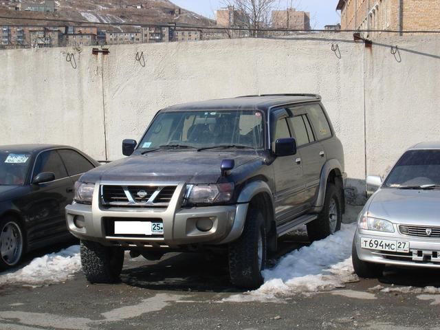 1998 Nissan Safari