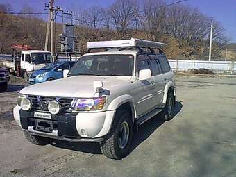 1998 Nissan Safari