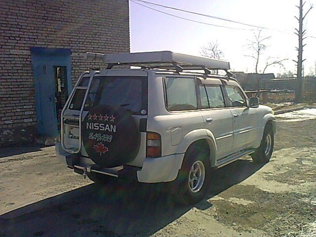 1998 Nissan Safari