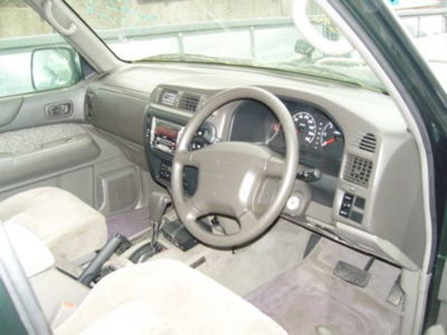 1998 Nissan Safari