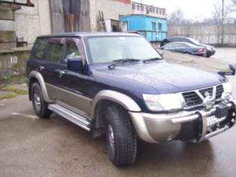 1998 Nissan Safari Pictures