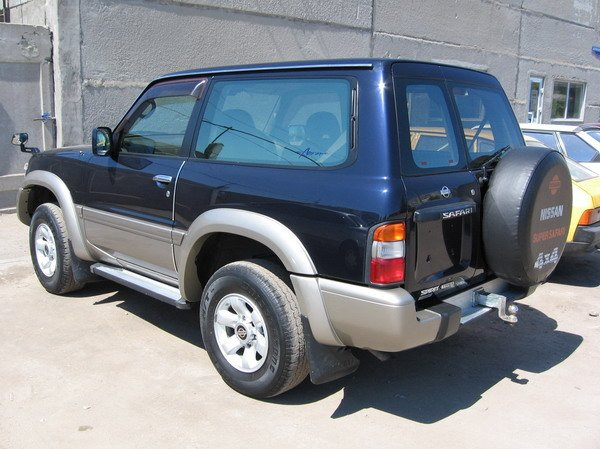 1999 Nissan Safari