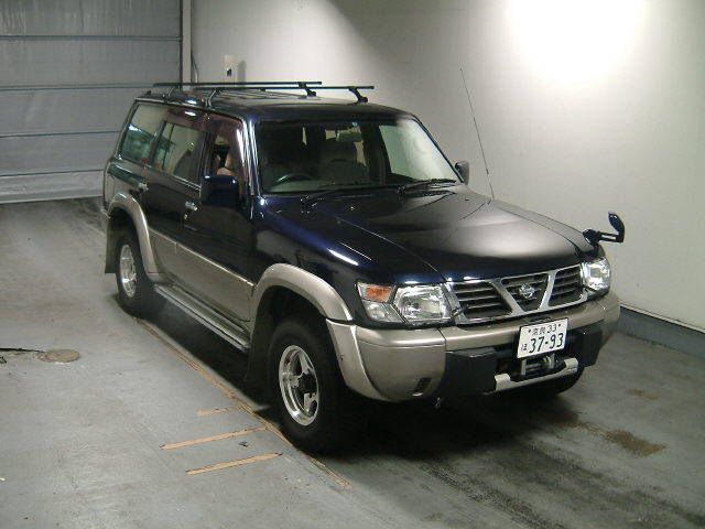 1999 Nissan Safari