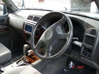 Nissan Safari