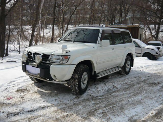 1999 Nissan Safari