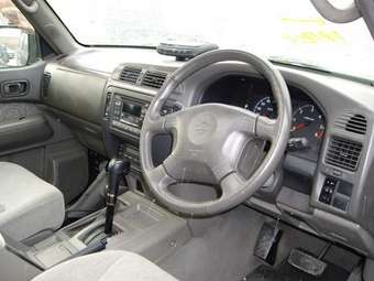 1999 Nissan Safari