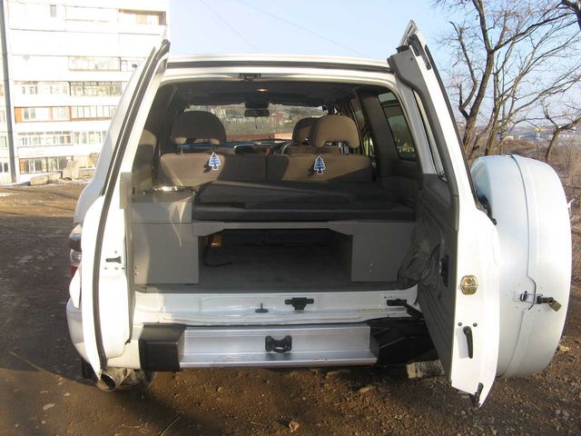 1999 Nissan Safari
