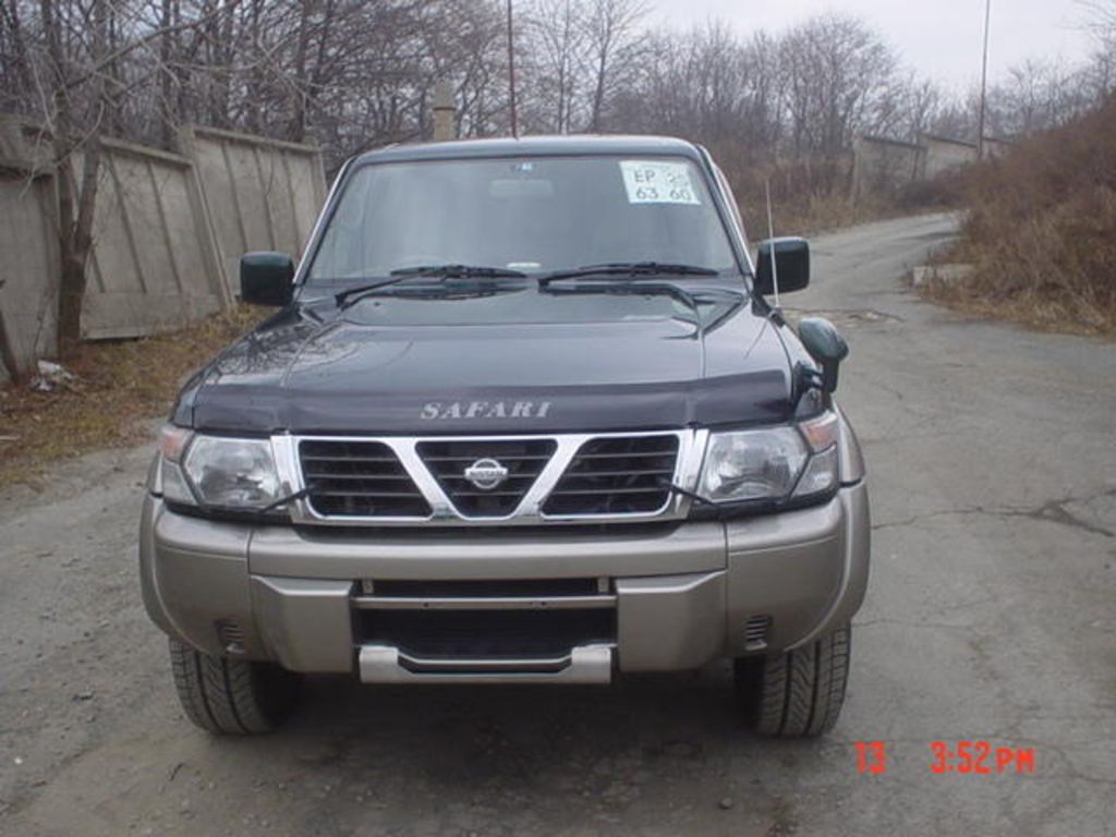 1999 Nissan Safari