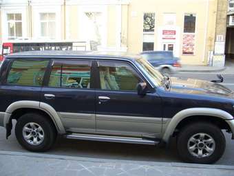 1999 Nissan Safari Pics