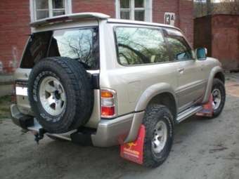 1999 Nissan Safari Pictures