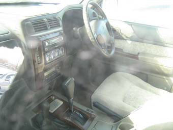 1999 Nissan Safari Pictures