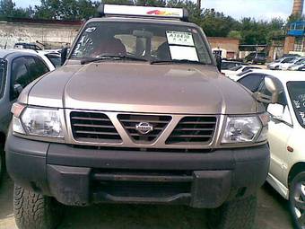 1999 Nissan Safari Pics