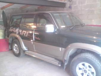 1999 Nissan Safari Pictures