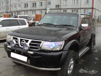 1999 Nissan Safari Pictures
