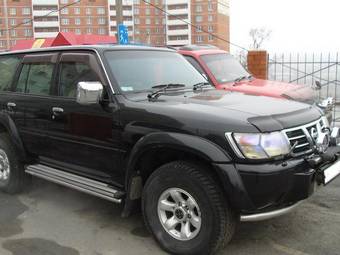 1999 Nissan Safari Photos
