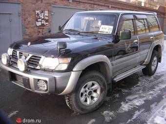 1999 Nissan Safari Pictures