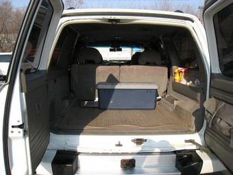 1999 Nissan Safari Photos